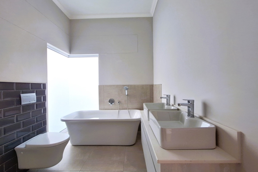 3 Bedroom Property for Sale in Shelley Point Western Cape